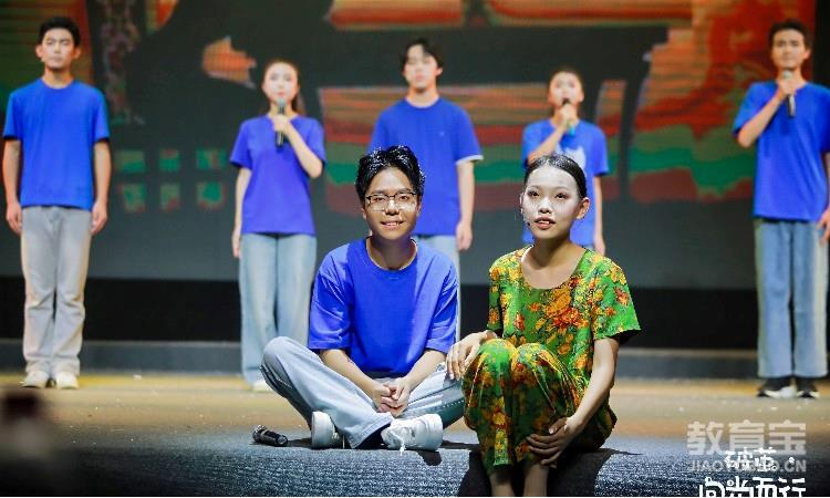 汇演朗诵照片