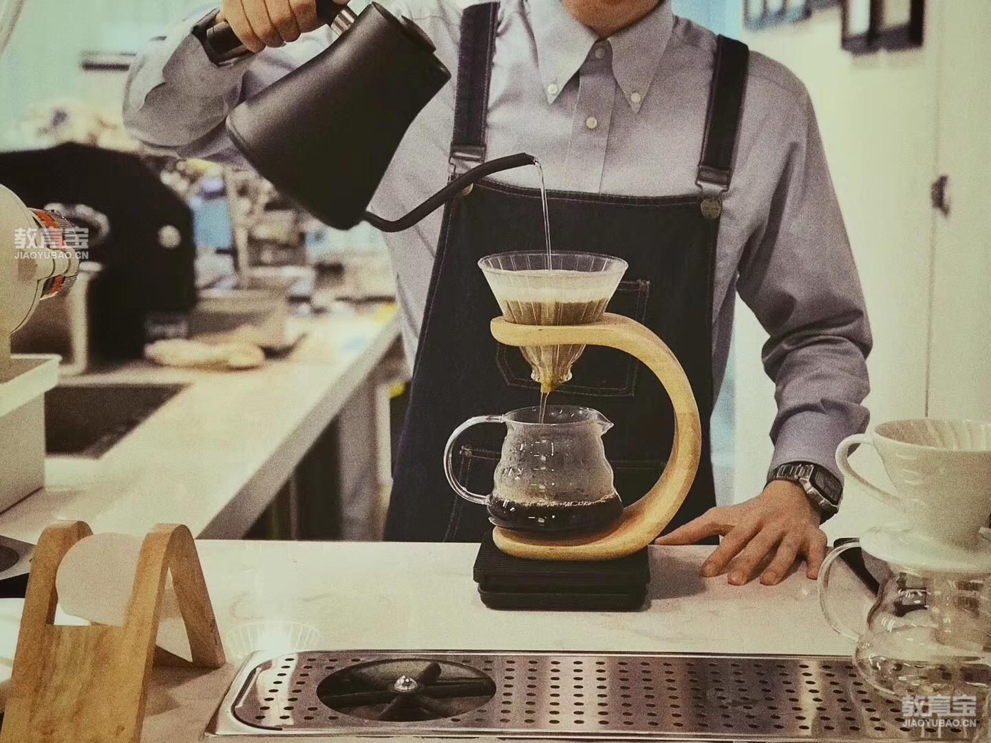 咖啡师培训如何学会从细节制作咖啡？ | EHS咖啡西点培训学院