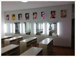 【长沙玲丽化妆学校】- 长沙教育宝