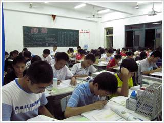 课成教育——济南课外辅导培训班,专注中小学文化课辅导,一对.