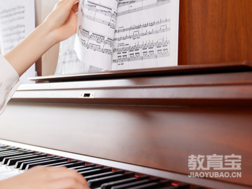 成人学习钢琴的6大好处！ 