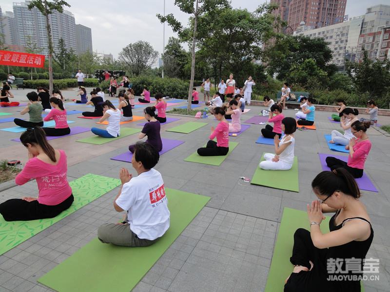 学习瑜伽需要注意什么 瑜伽学习经验