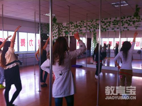 舞蹈考试考生自编舞的训练和注意事项 舞蹈学习