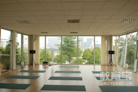 舒缓肩颈酸痛的瑜伽体式 瑜伽练习