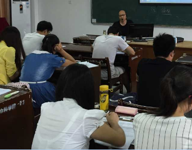 教你轻松拿下考研完形填空 考研英语