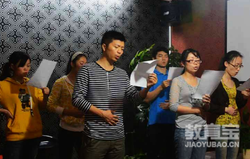 唱歌学习这8个练习经常做 唱歌入门