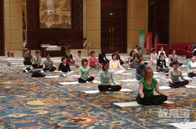 缓解压力的瑜伽序列练习 瑜伽基本功