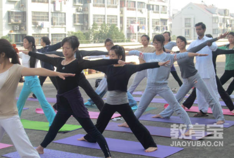 为什么说墙壁是很好的瑜伽老师 瑜伽初入门