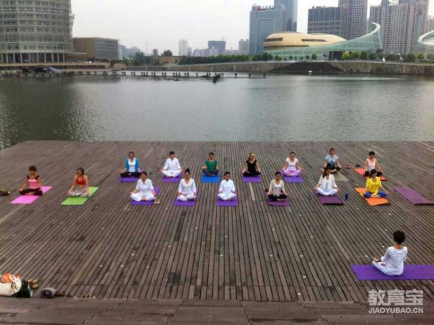 轻松消肚子的瑜伽体式 瑜伽练习