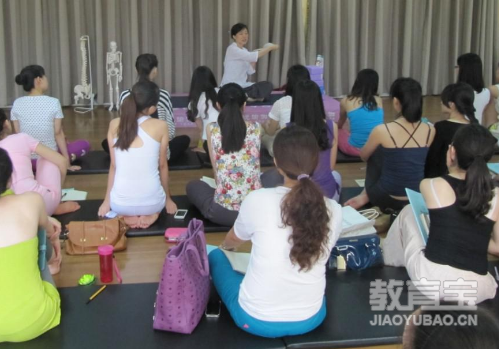 合适用瑜伽体式疏通经络的人群 瑜伽练习