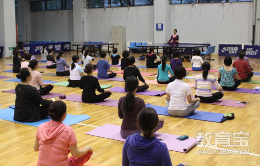 坚持练习瑜伽体式胜过跑步练习 瑜伽反板式