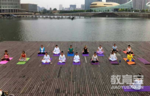 能够保持好身材的瑜伽体式练习 瑜伽动作分享