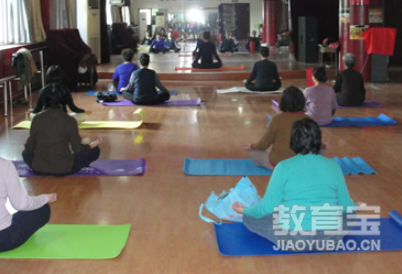 缓解吃撑的肚子瑜伽体式 瑜伽动作