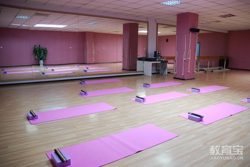 坚持瑜伽锻炼让准妈妈美丽升级 瑜伽塑形