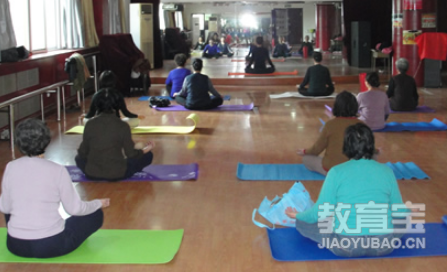 让你皮肤红润气色好的养颜瑜伽体式 瑜伽动作