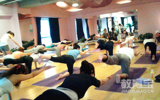 男生练习瑜伽有哪些好处 瑜伽基本功