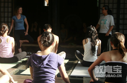 瑜伽练习有哪些好处 减肥瑜伽 