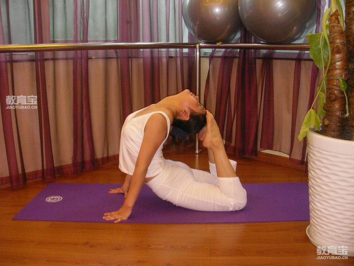 瑜伽4招让你轻松拥有一双纤长美臂 瑜伽练习