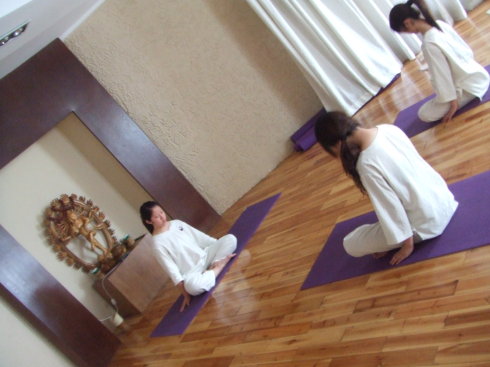 瑜伽动作的错误事范分享 瑜伽练习