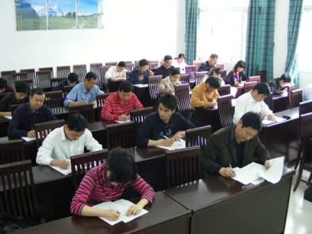 成人高考本科英语考生须知    成人高考考试