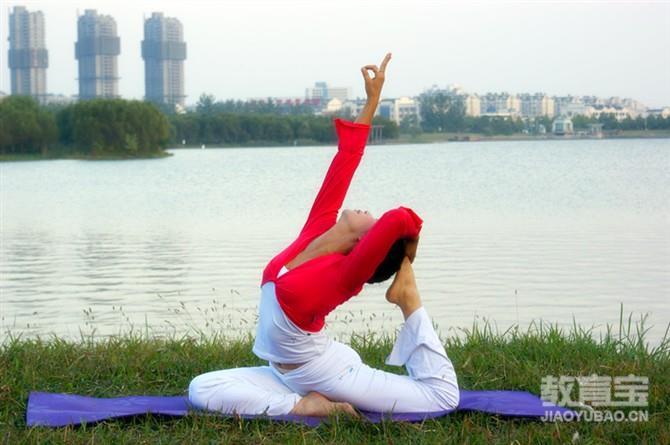 练瑜伽核心不稳平衡感差教你一招轻松搞定 瑜伽学习