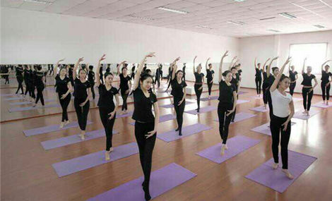 瑜伽体式练习教你如何瘦身    瑜伽体式