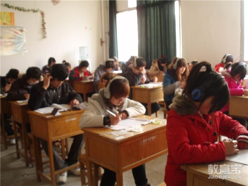 想提升口语听力能力可以看美剧 英语口语听力