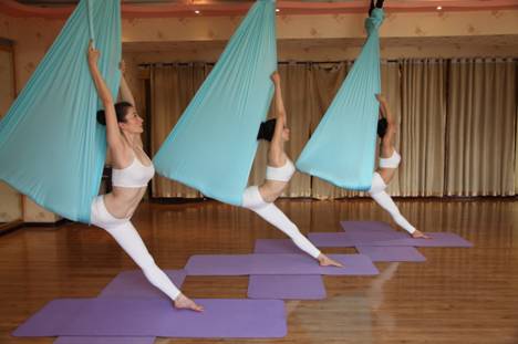 这四招瑜伽体式能帮你减肥养生 瑜伽培训