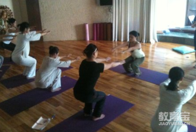 4个瑜伽动作让你加强手臂甩掉赘肉