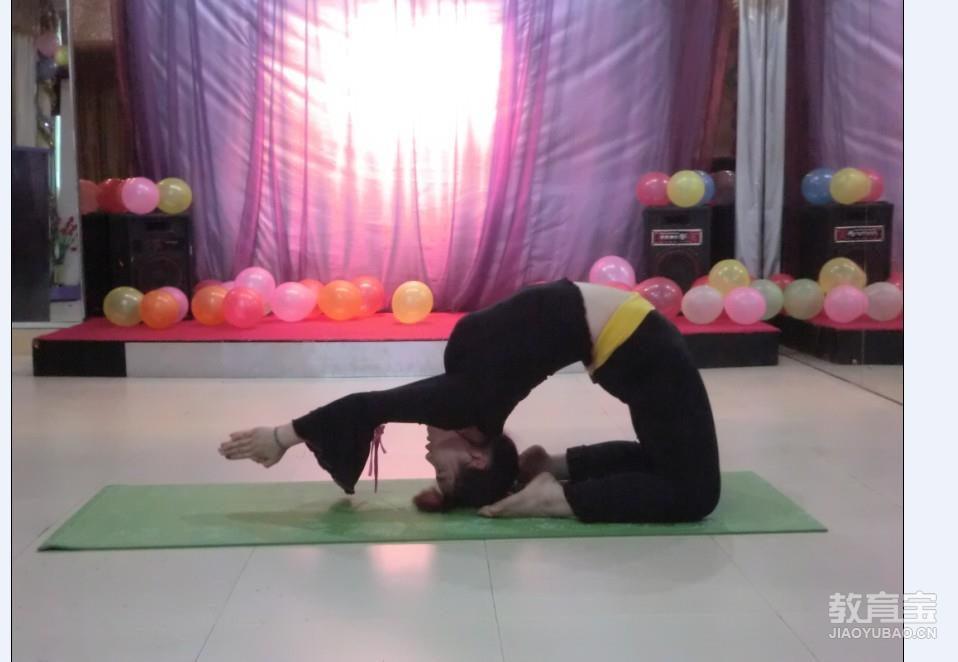 五套瑜伽核心力量训练序列分享