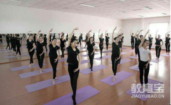 适合两人做的瑜伽动作分享