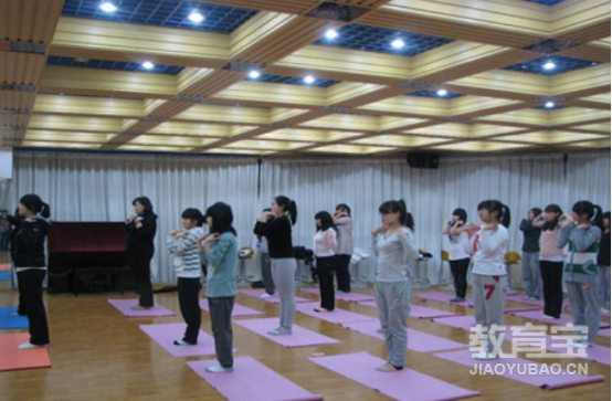 适合微胖人练习的瑜伽动作分享