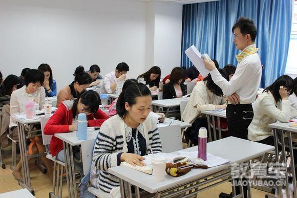 日语教学中如何更好的导入日本文化的呢