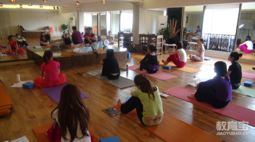 用练习瑜伽开启你的新年