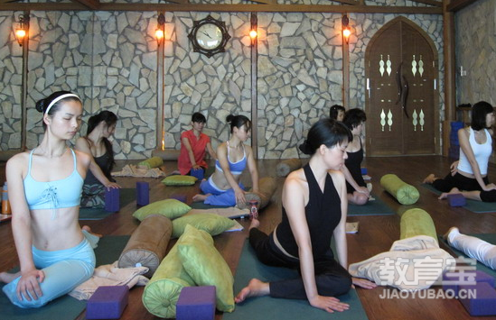适合初学者练习的10个瑜伽体式分享