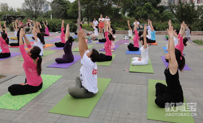 瑜伽倒立的好处有哪些呢