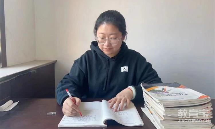张琰琳