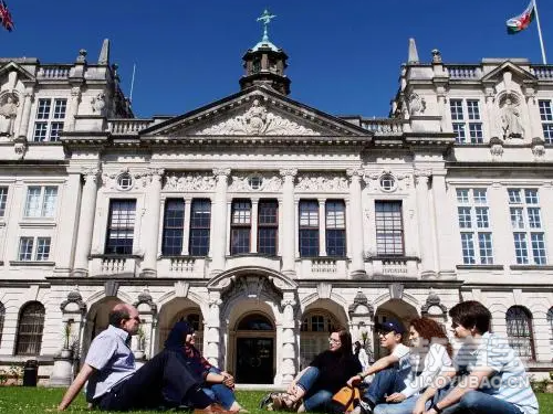 最受欢迎的八所英国大学