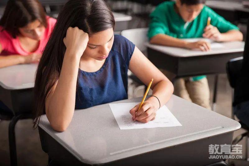 学生在考试图片-正在参加考试的大学生素材-高清图片-摄影照片-寻图免费打包下载